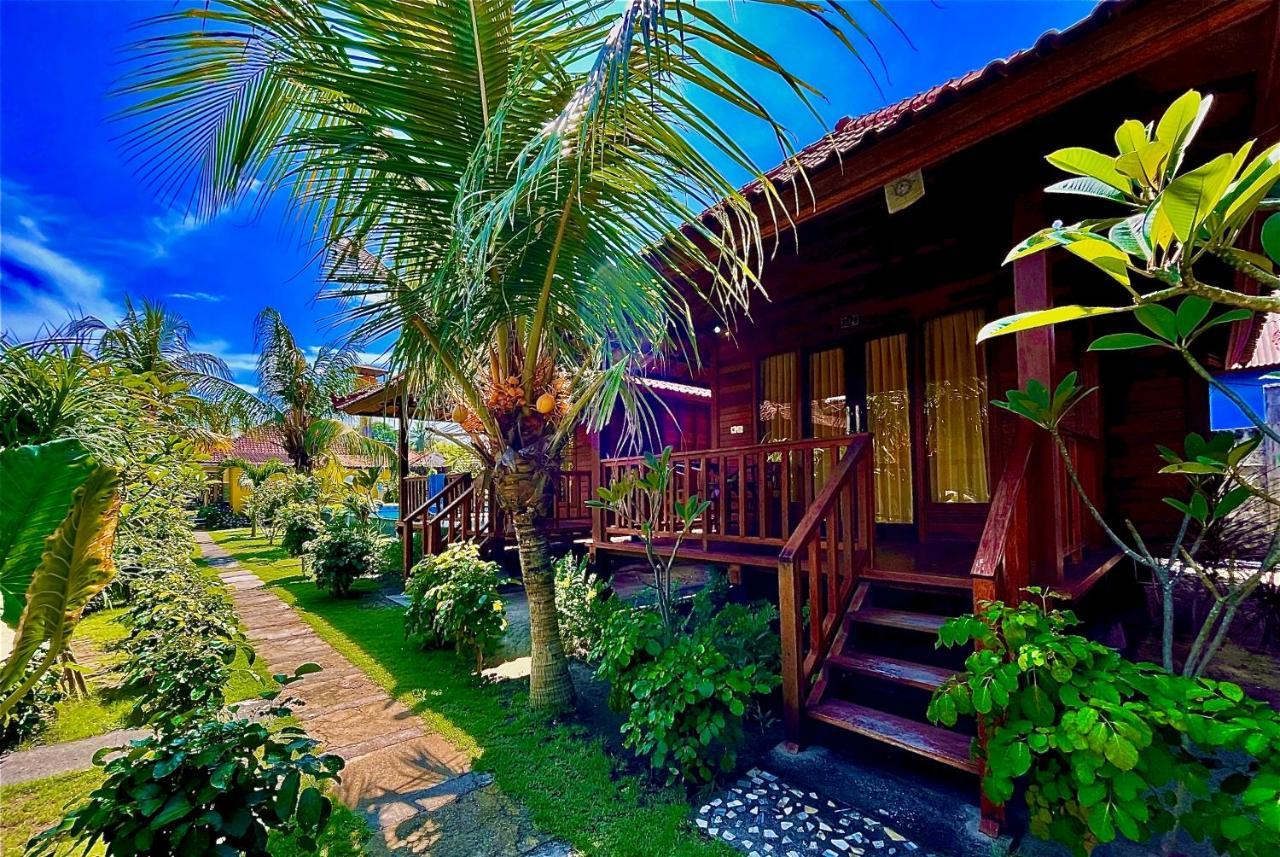 Lembongan Tropical Guesthouse Dış mekan fotoğraf
