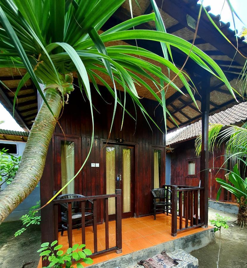 Lembongan Tropical Guesthouse Dış mekan fotoğraf